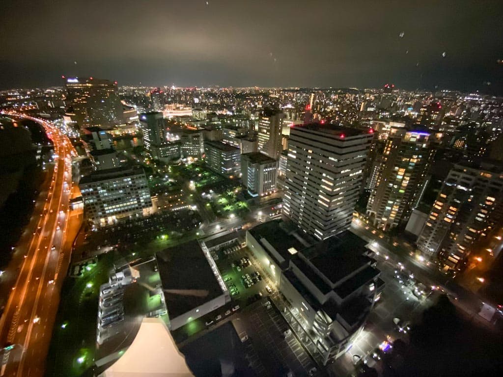 福岡タワーの見どころを中の人に聞いてきた 夜景とライトアップがすごい レクリム